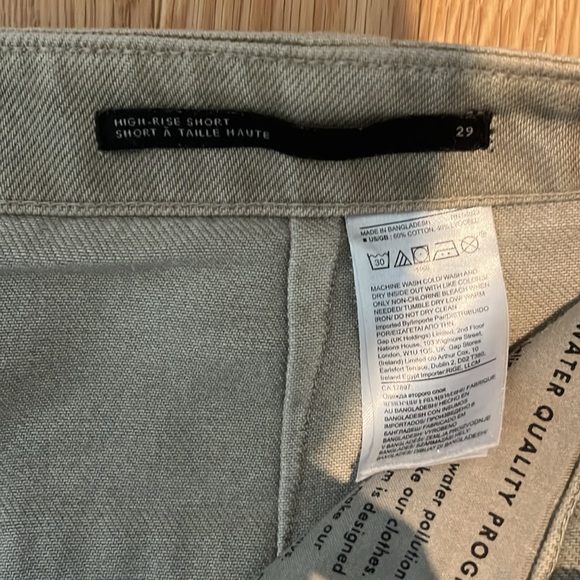 GUC Banana Republic shorts - Picture 5 of 9